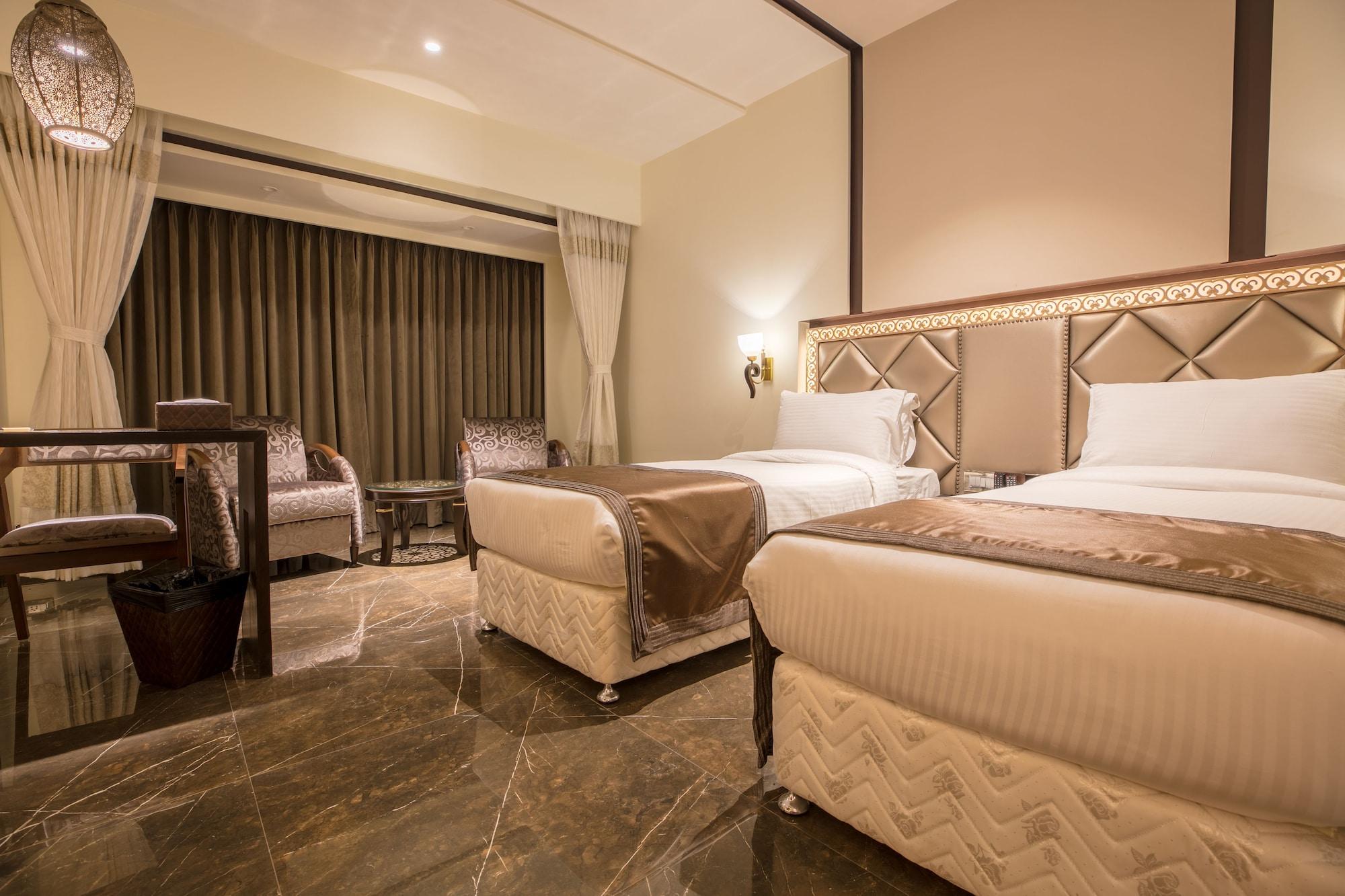 Peninsula Redpine-Airport Hotel Mumbai Exterior foto