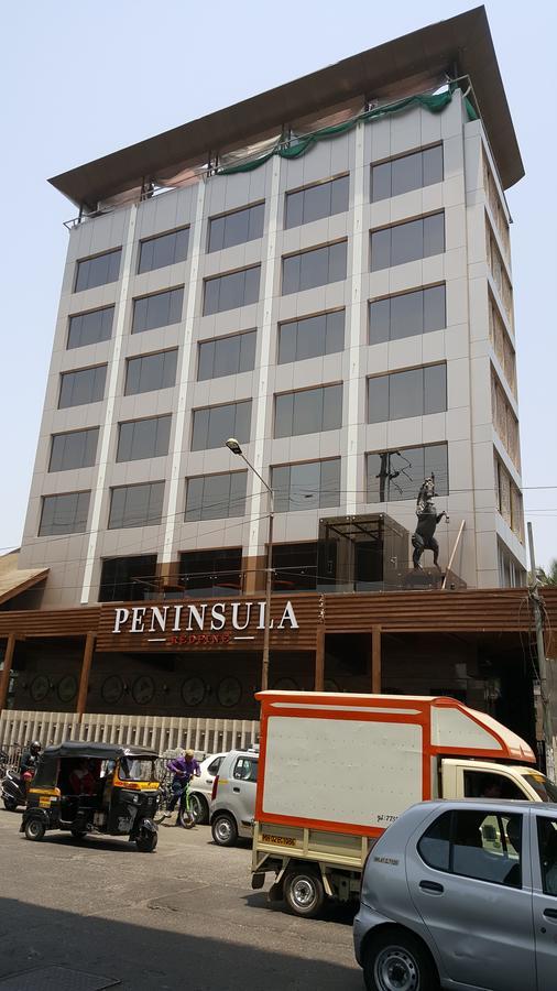 Peninsula Redpine-Airport Hotel Mumbai Exterior foto